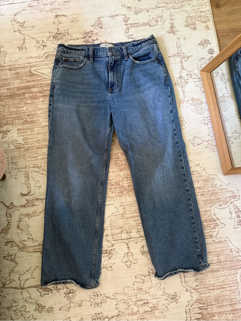 Abercrombie Low Rise Baggy Jeans Size 29/8 S
